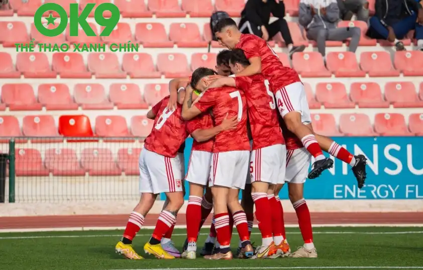 U21 Gibraltar thường xuyên để lộ khoảng trống lớn ngay trước vòng cấm